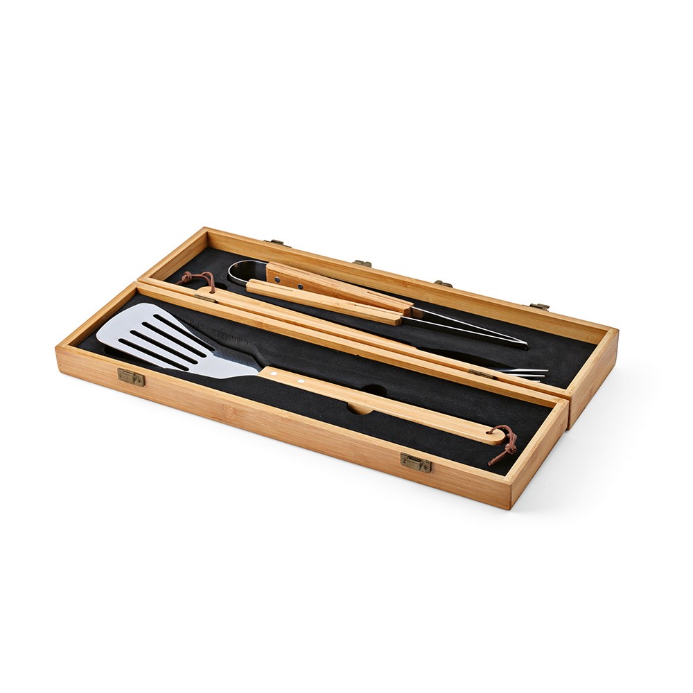 Turner Barbecue-Set aus Bambus. Mit Etui, Zange, Gabel und Spatel - Natur